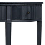 U-Style Caratteristiche Distintive della Console in Legno di Pino