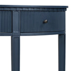 U-Style Caratteristiche Distintive della Console in Legno di Pino