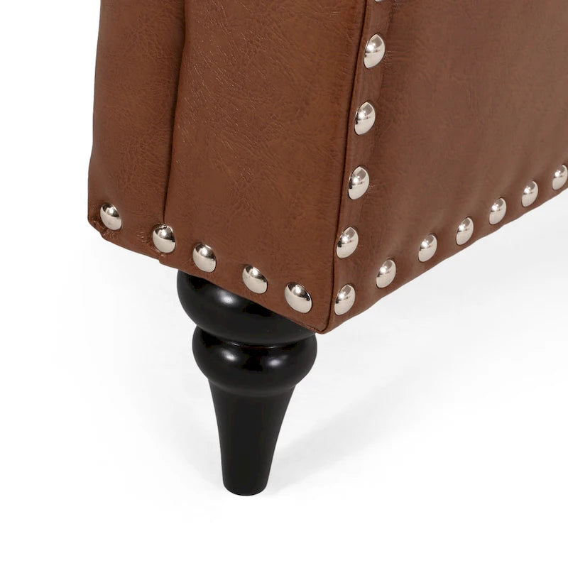 Poltrona reclinabile in tessuto e legno di gomma con borchie decorative