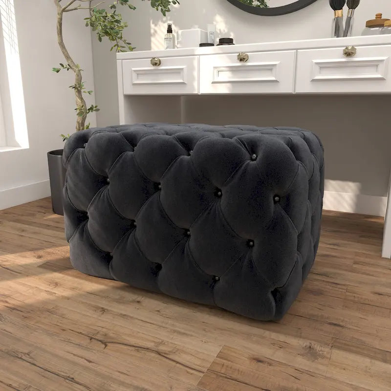 Panca Ottomana Moderna Glam in Legno, Rivestita in Tessuto Trapuntato, Colore Nero, Marrone Chiaro o Grigio