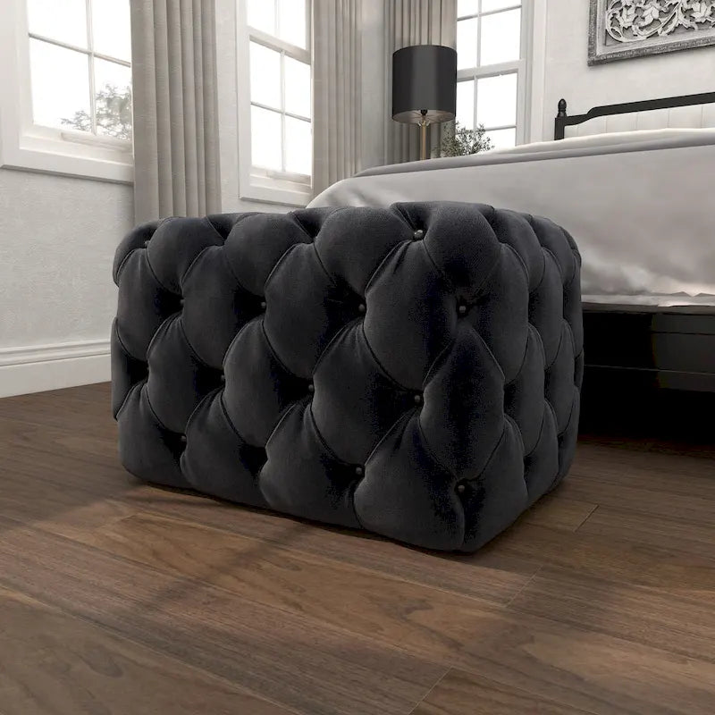 Panca Ottomana Moderna Glam in Legno, Rivestita in Tessuto Trapuntato, Colore Nero, Marrone Chiaro o Grigio