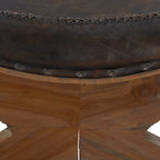 Poltrona d'accento in legno di Teak fatta a mano e rivestita in pelle con poggiapiedi - Marrone o Nera