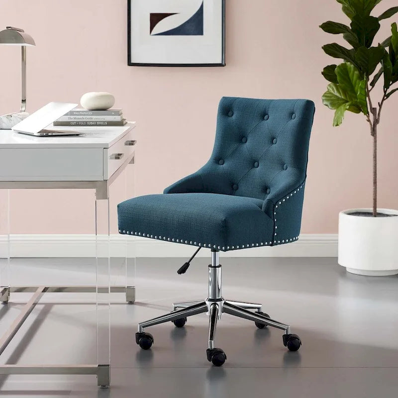 Sedia da ufficio in tessuto imbottita girevole tufted Carson Carrington Lagefors
