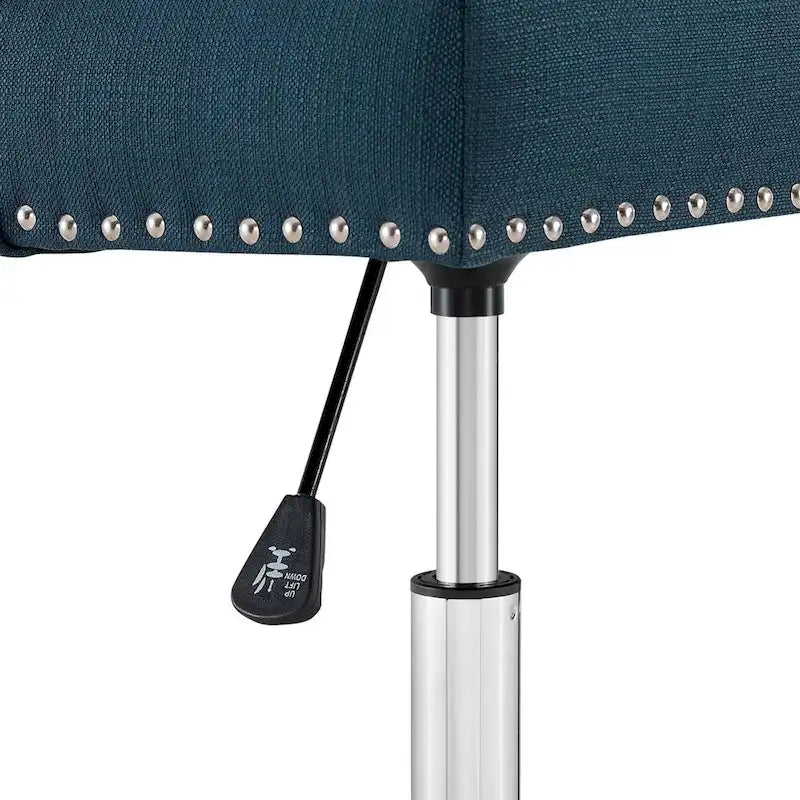 Sedia da ufficio in tessuto imbottita girevole tufted Carson Carrington Lagefors