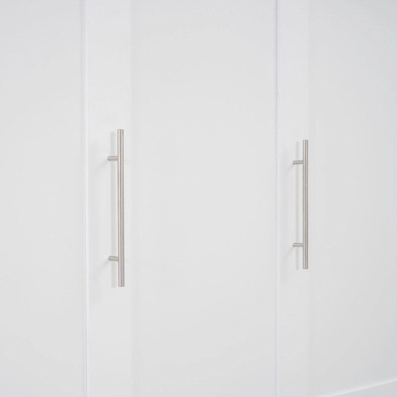 Letto a scomparsa matrimoniale in legno con scaffali e luci a LED